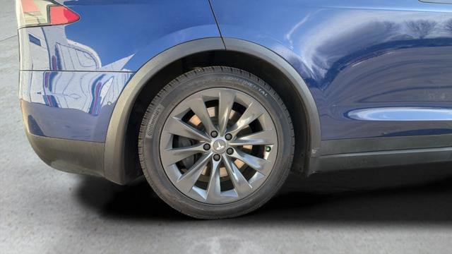 Used 2019 Tesla Model X 75D image 13