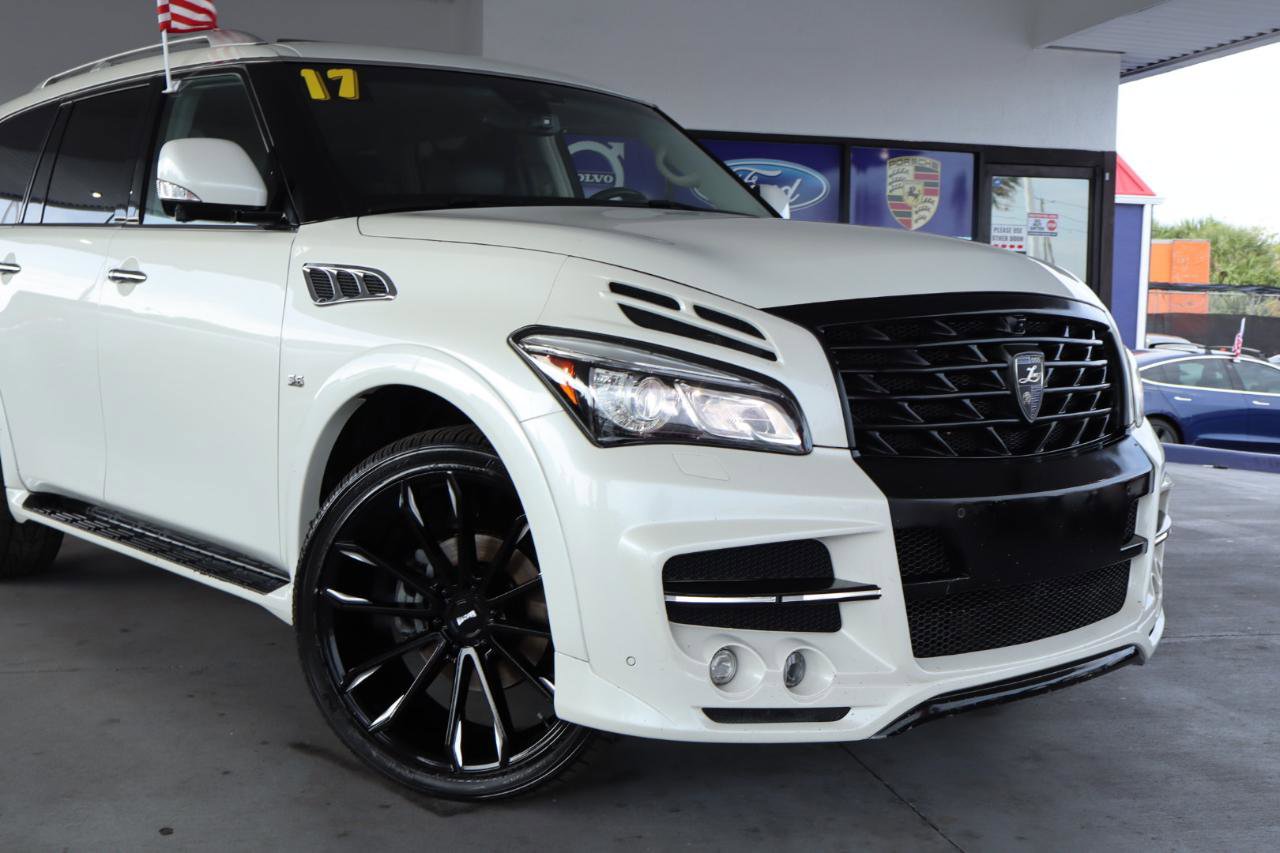 Used 2017 INFINITI QX80 4WD w/ Driver Assistance Package image 2