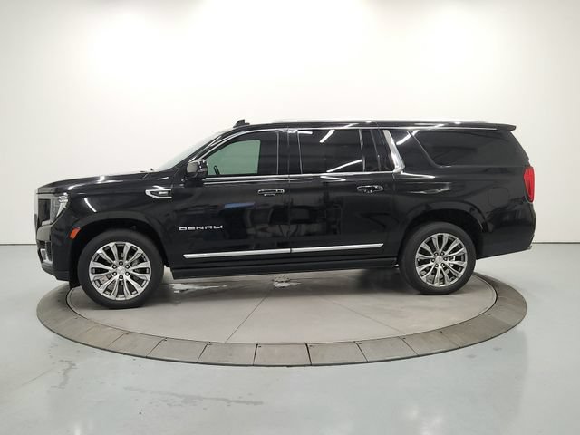 Used 2022 GMC Yukon XL Denali RWD image 4
