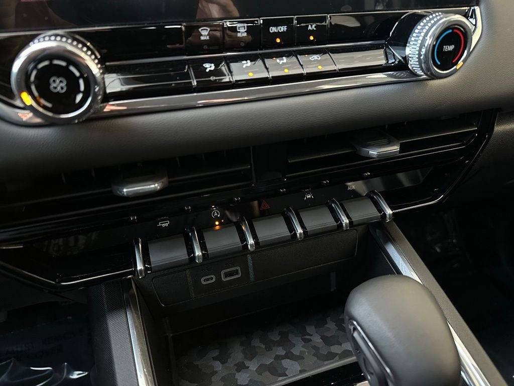 New 2026 GMC Canyon Elevation image 24