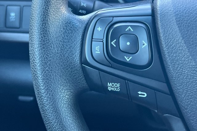 Used 2016 Toyota Camry LE FWD image 25