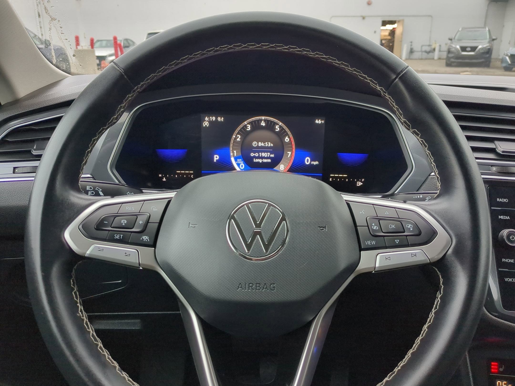 Used 2023 Volkswagen Tiguan SE image 17