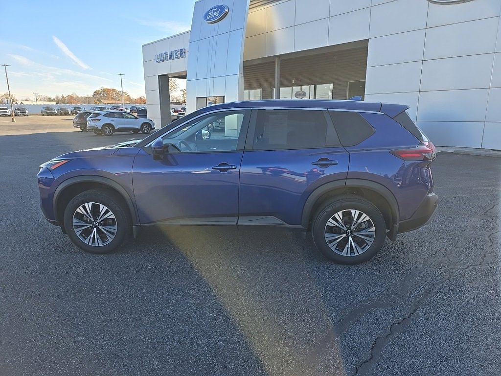 Used 2023 Nissan Rogue SV image 10