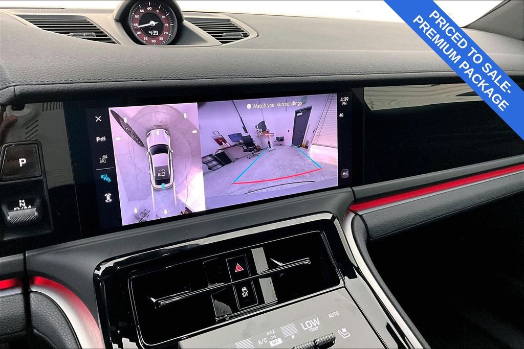 Used 2025 Porsche Panamera 4 w/ Premium Package image 30