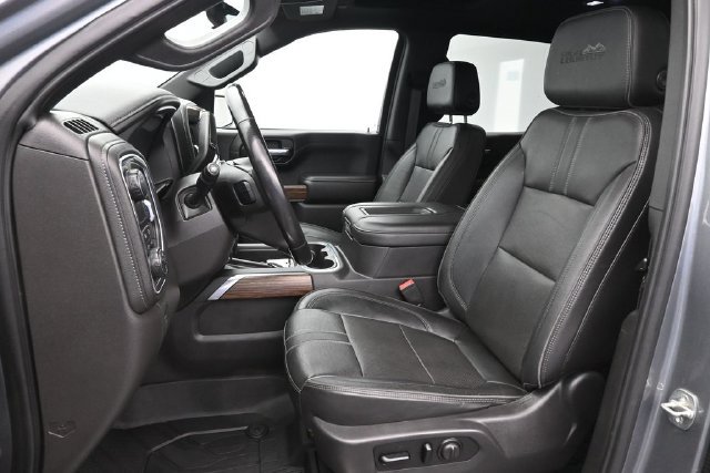 Used 2021 Chevrolet Silverado 1500 High Country w/ Technology Package RWD image 24