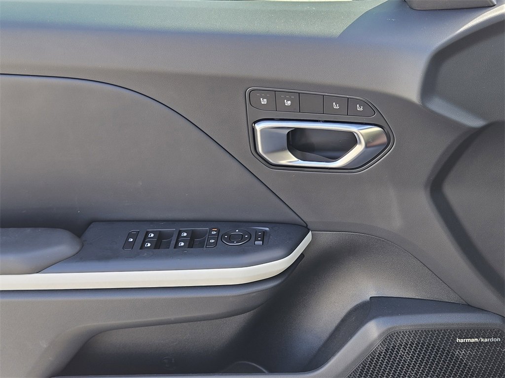 New 2025 Kia K4 GT-Line image 16