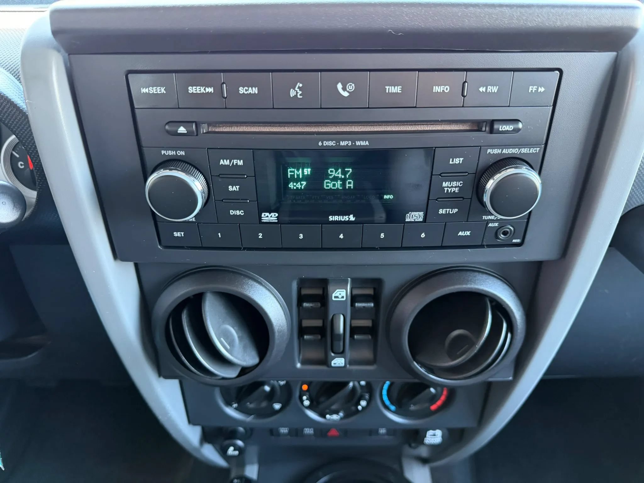 Used 2008 Jeep Wrangler Unlimited Rubicon w/ PWR Convenience Group AWD/4WD image 21