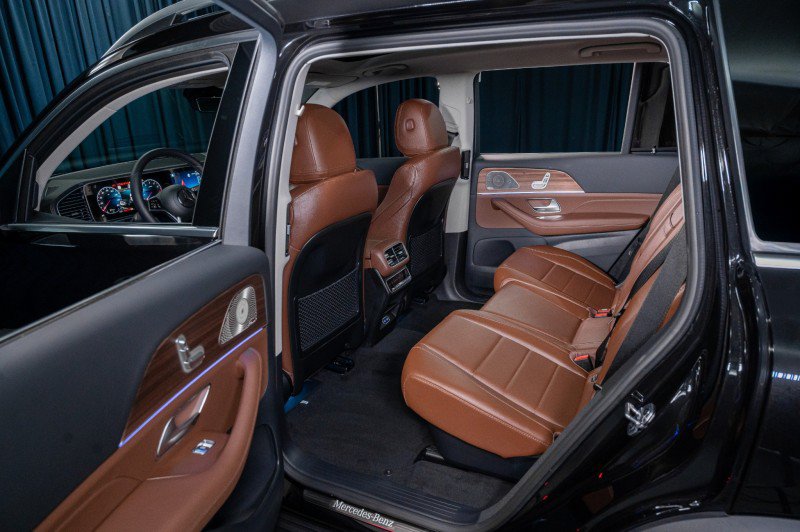 New 2026 Mercedes-Benz GLS 450 4MATIC image 26