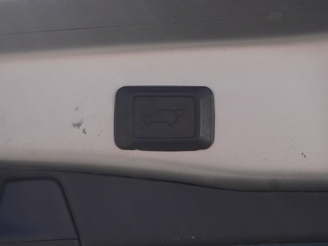 Used 2021 Toyota RAV4 XLE Premium w/ Carpet Mat Package (TMS) FWD image 42