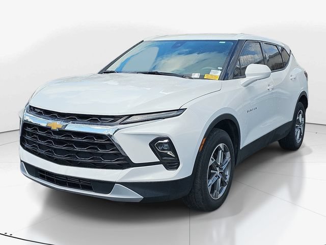 Used 2023 Chevrolet Blazer LT FWD image 9