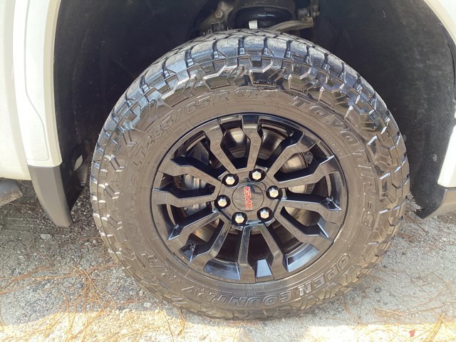 Used 2022 GMC Sierra 1500 AT4X image 14