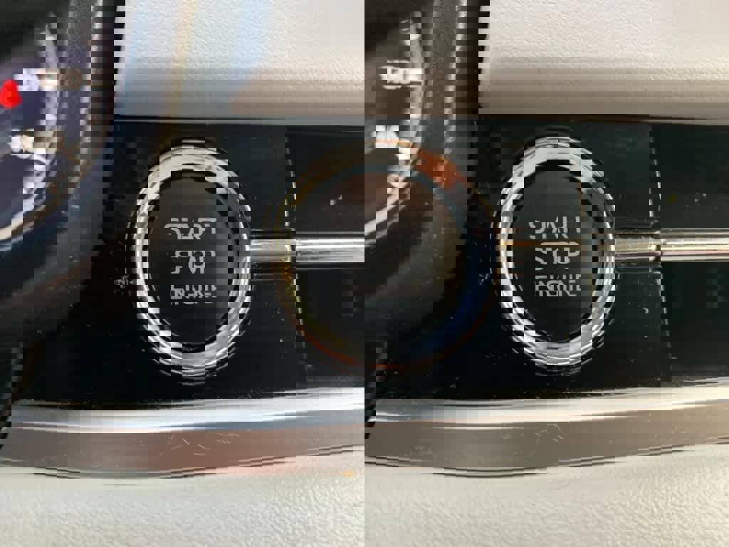 Used 2024 Mitsubishi Outlander SEL AWD/4WD image 26