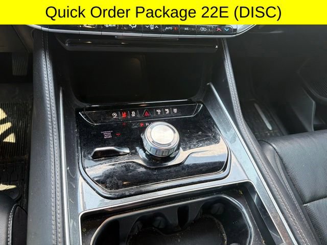 Used 2023 Jeep Wagoneer 4WD w/ Convenience Group I image 9