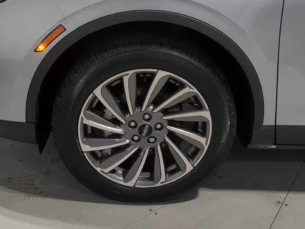 Used 2023 Lincoln Corsair Reserve w/ Equipment Group 201A AWD/4WD image 17