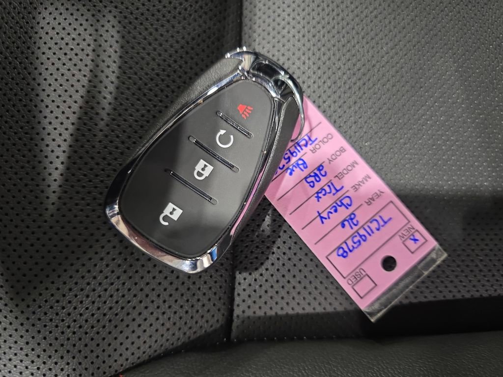 New 2026 Chevrolet Trax RS w/ Sunroof Package image 36