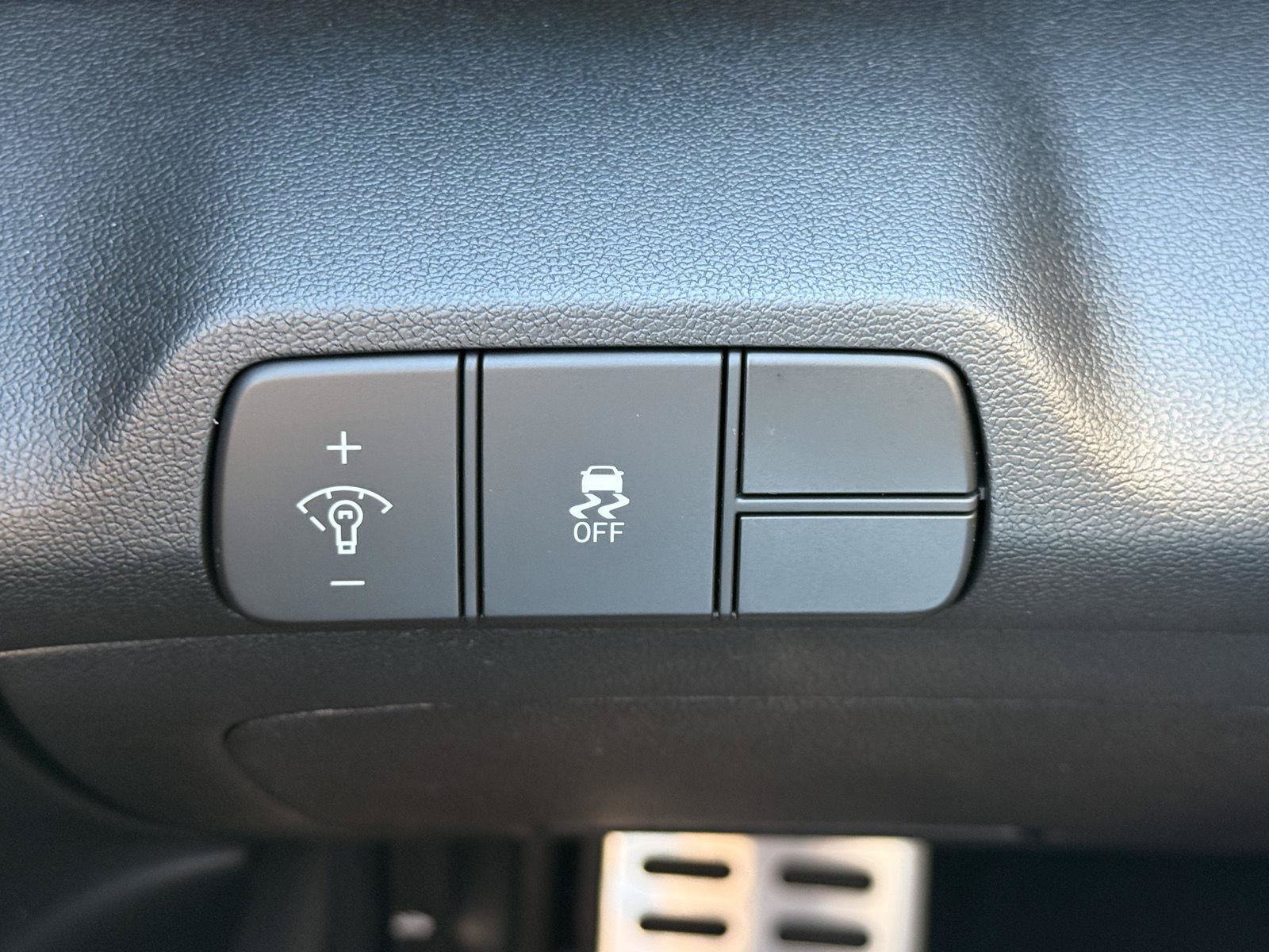 Certified 2026 Hyundai Elantra N FWD image 31