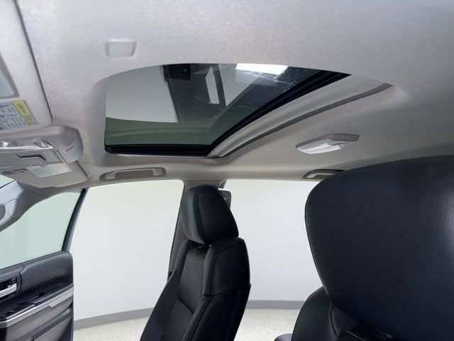 Used 2019 Toyota Tundra Limited w/ Limited Premium Package image 2