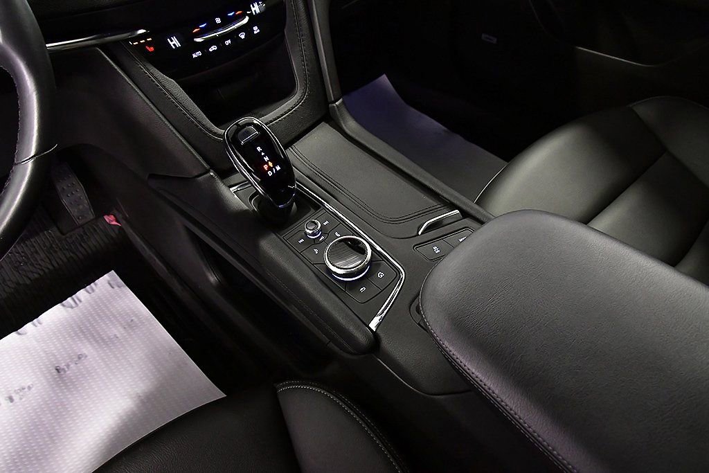 Used 2024 Cadillac XT6 Luxury w/ LPO, Floor Liner Package image 23