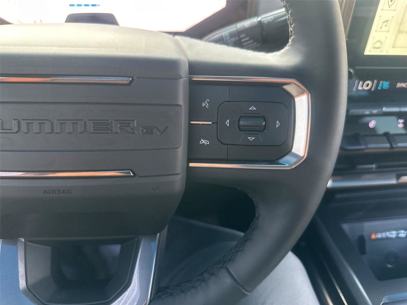 Used 2024 GMC Hummer EV 3X w/ Omega Edition AWD/4WD image 32