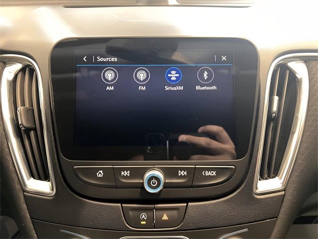 Used 2021 Chevrolet Malibu LT image 16