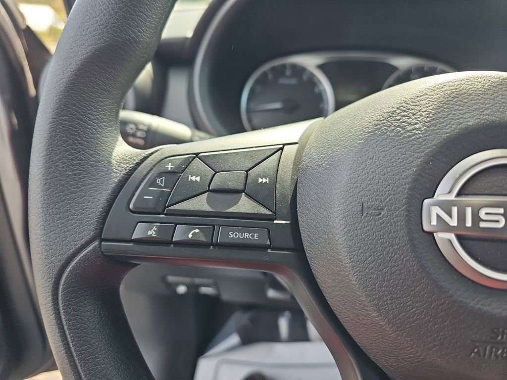 Used 2025 Nissan Kicks Play S image 20