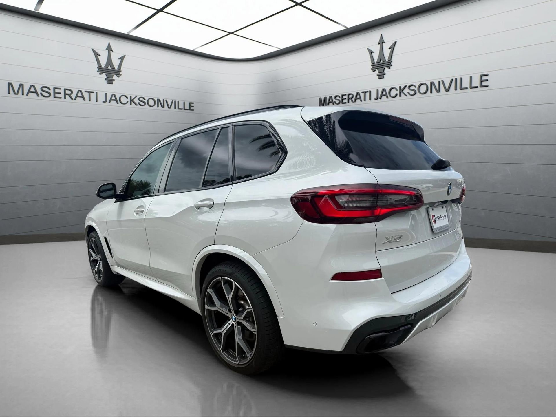 Used 2021 BMW X5 xDrive40i w/ M Sport Package image 13