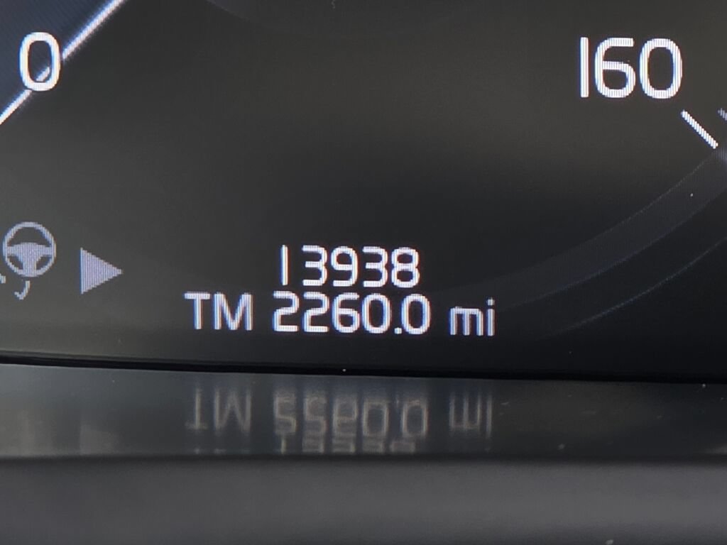 Used 2022 Volvo XC90 T5 Momentum w/ Advanced Package AWD/4WD image 30