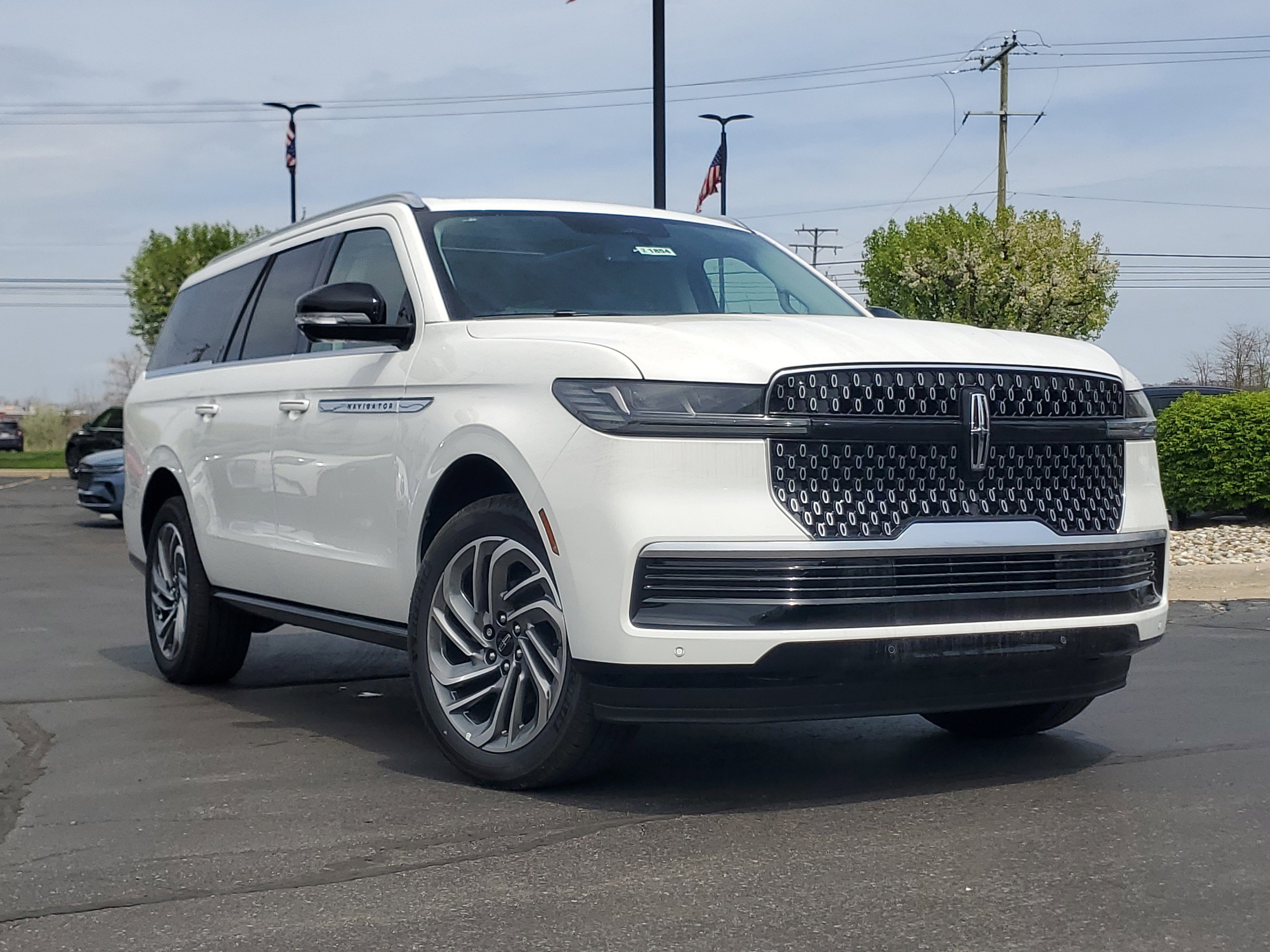 New 2025 Lincoln Navigator L Reserve AWD/4WD image 1