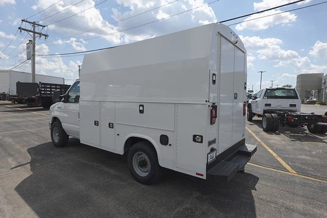 New 2026 Ford E-350 and Econoline 350 Super Duty w/ Power Equipment Group image 6