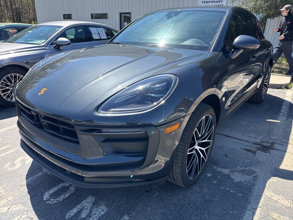 Used 2023 Porsche Macan Turbo image 1