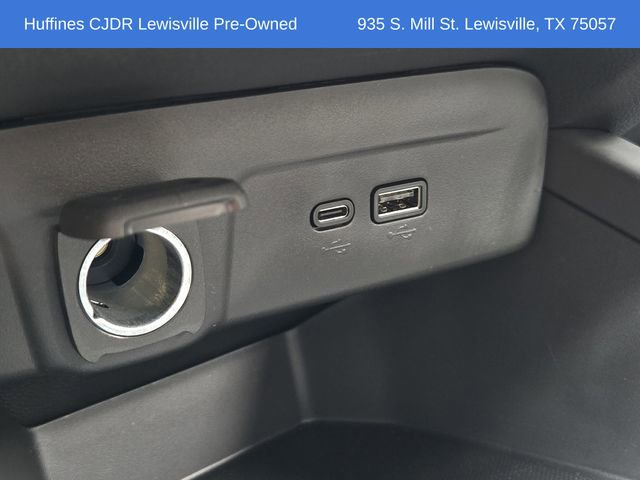 Used 2024 Chevrolet Trax RS w/ Driver Confidence Package FWD image 21