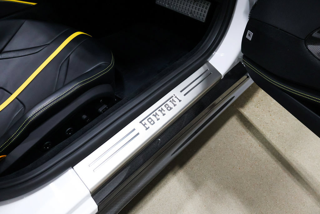 Used 2022 Ferrari 812 GTS RWD image 66