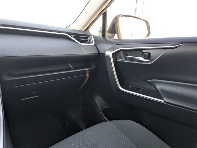 Used 2022 Toyota RAV4 XLE image 18