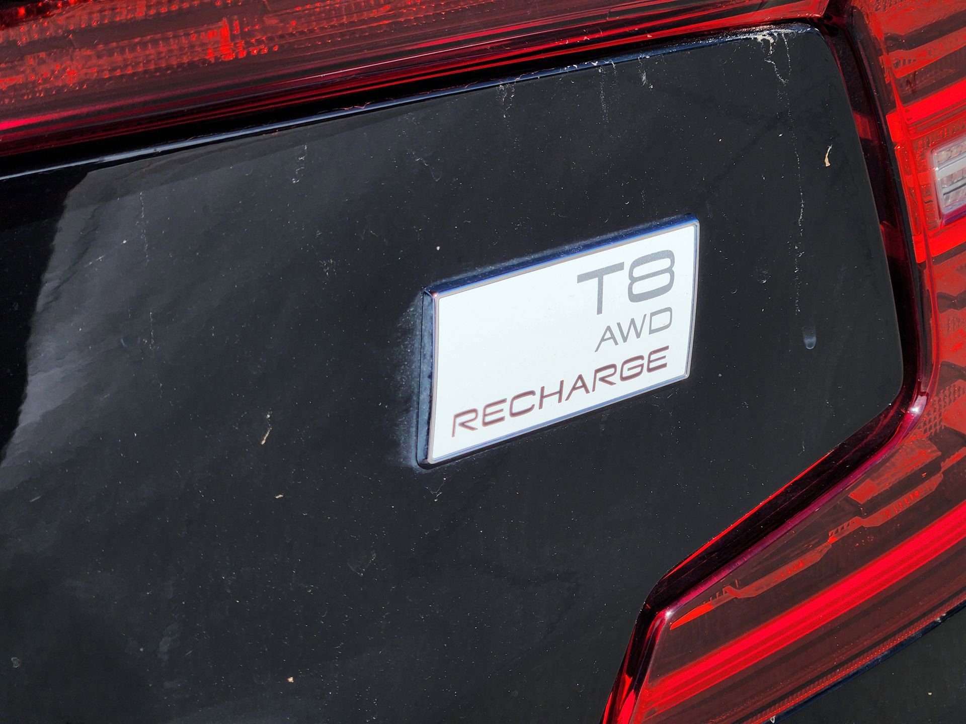 Used 2021 Volvo S60 T8 Inscription image 13