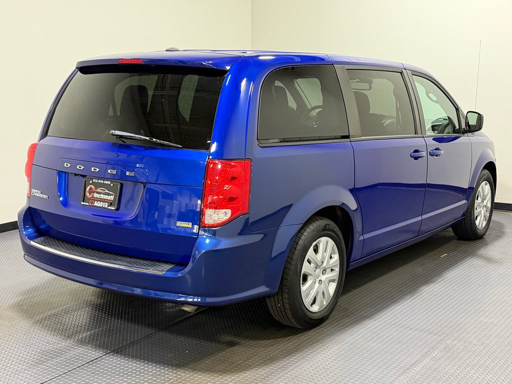 Used 2018 Dodge Grand Caravan SE w/ UConnect Hands-Free Group FWD image 5