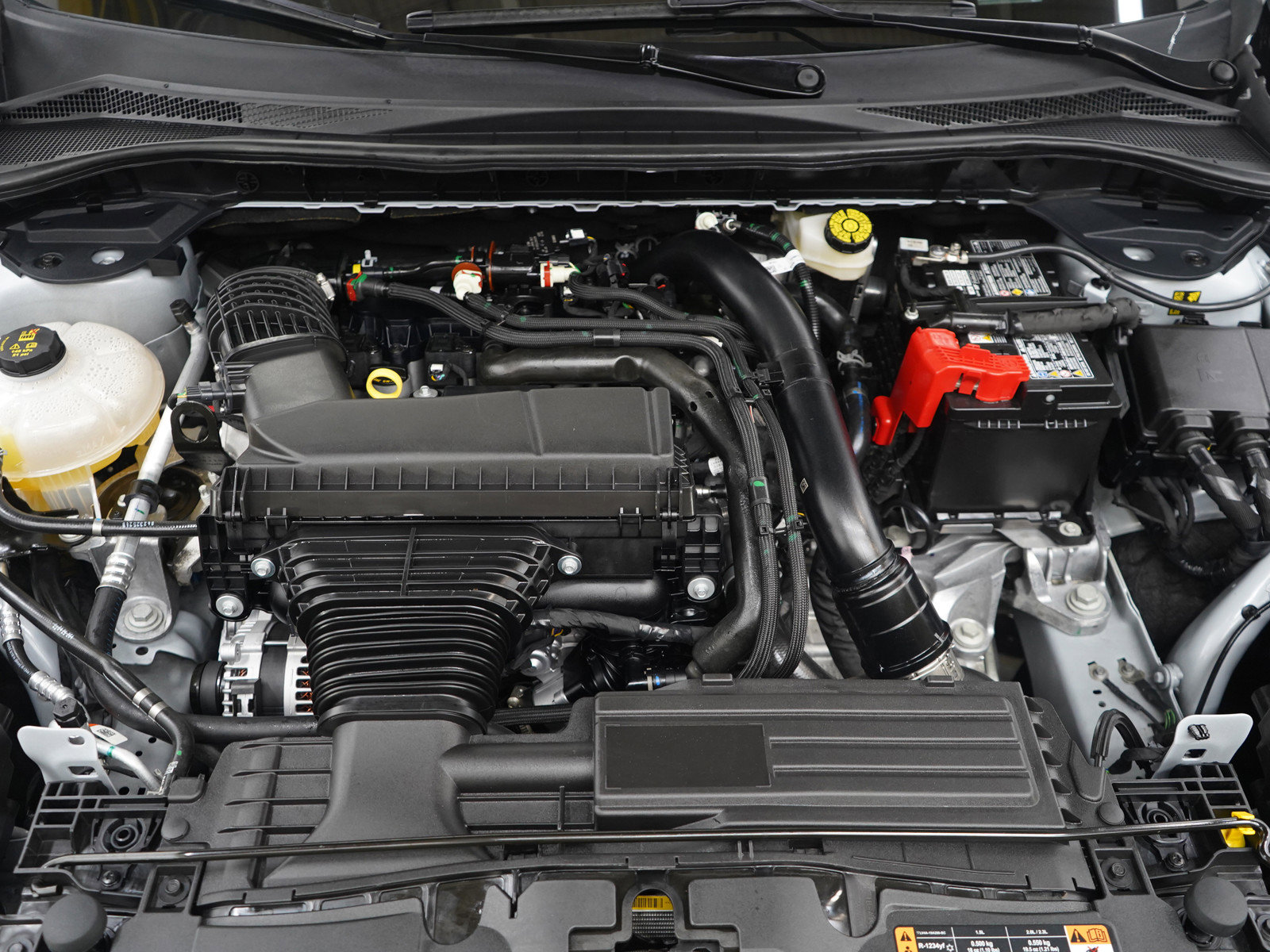 Used 2025 Ford Escape Platinum image 30