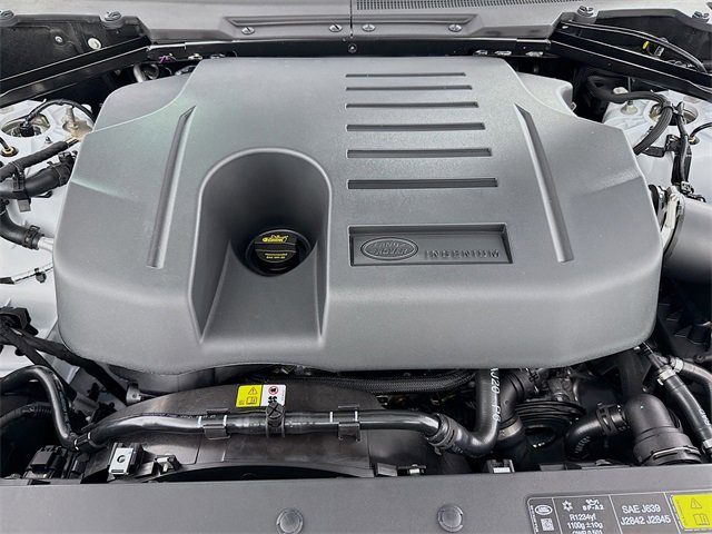 New 2026 Land Rover Defender 130 X-Dynamic SE image 33