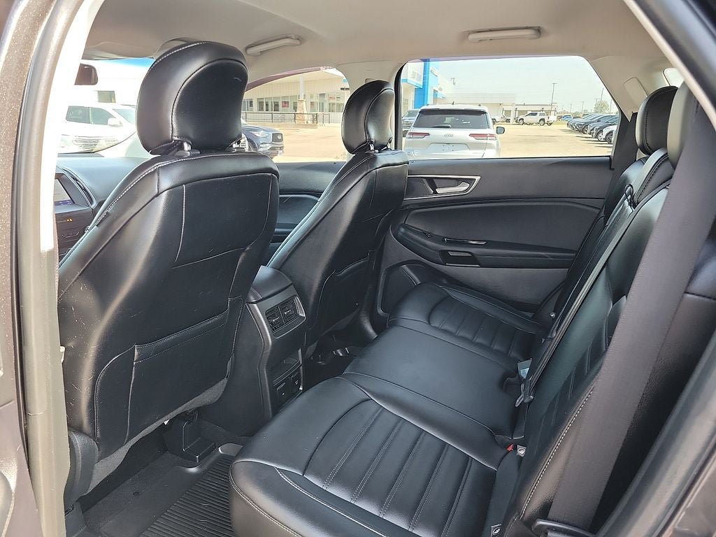 Used 2019 Ford Edge SEL w/ Equipment Group 201A AWD/4WD image 9