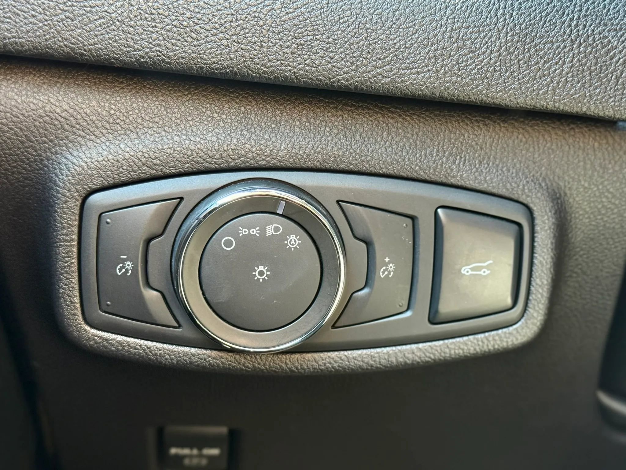 Used 2017 Lincoln MKC Premiere image 21