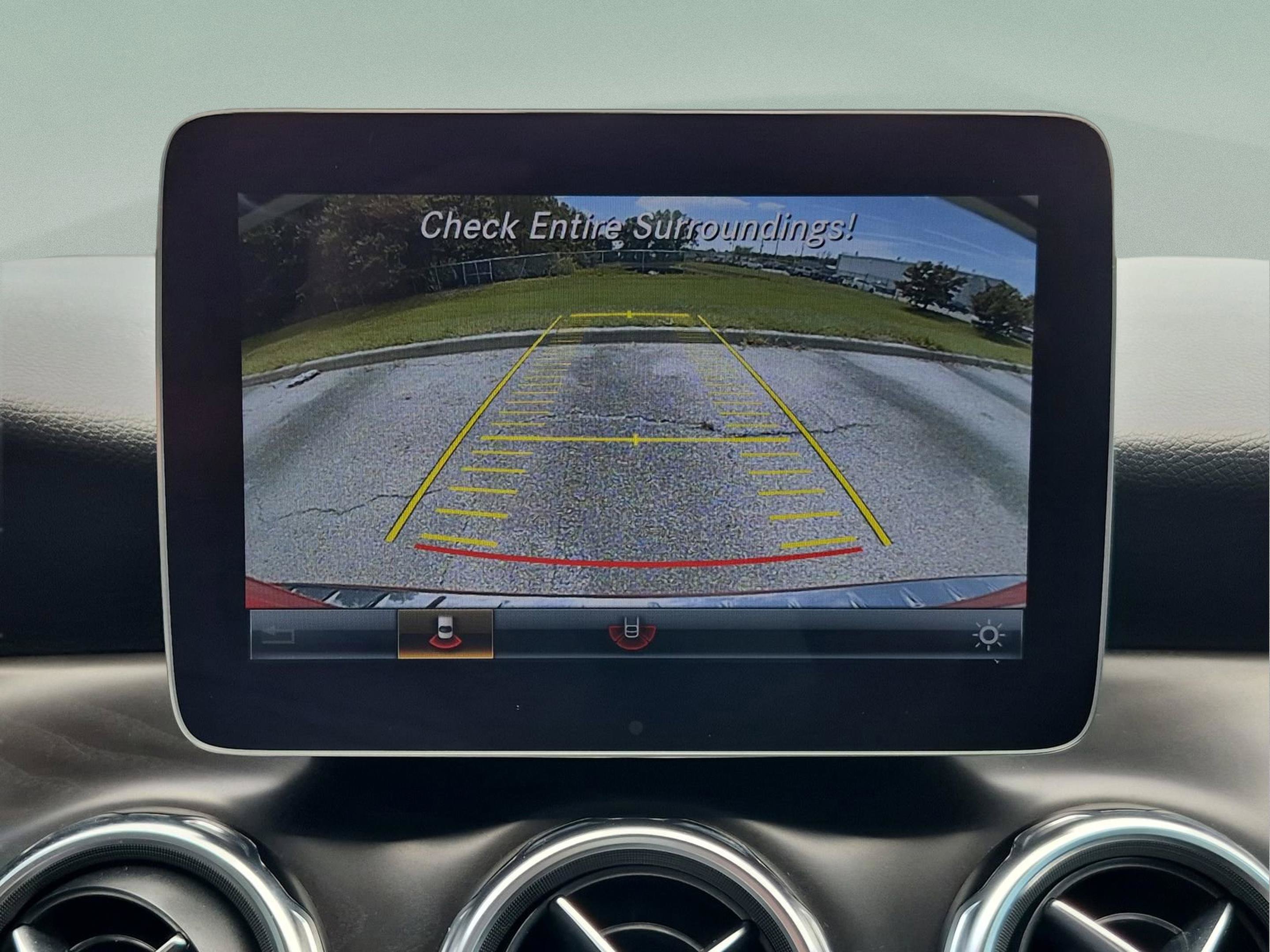 Used 2019 Mercedes-Benz GLA 250 4MATIC image 28