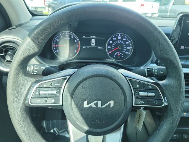 Used 2024 Kia Forte LXS image 21