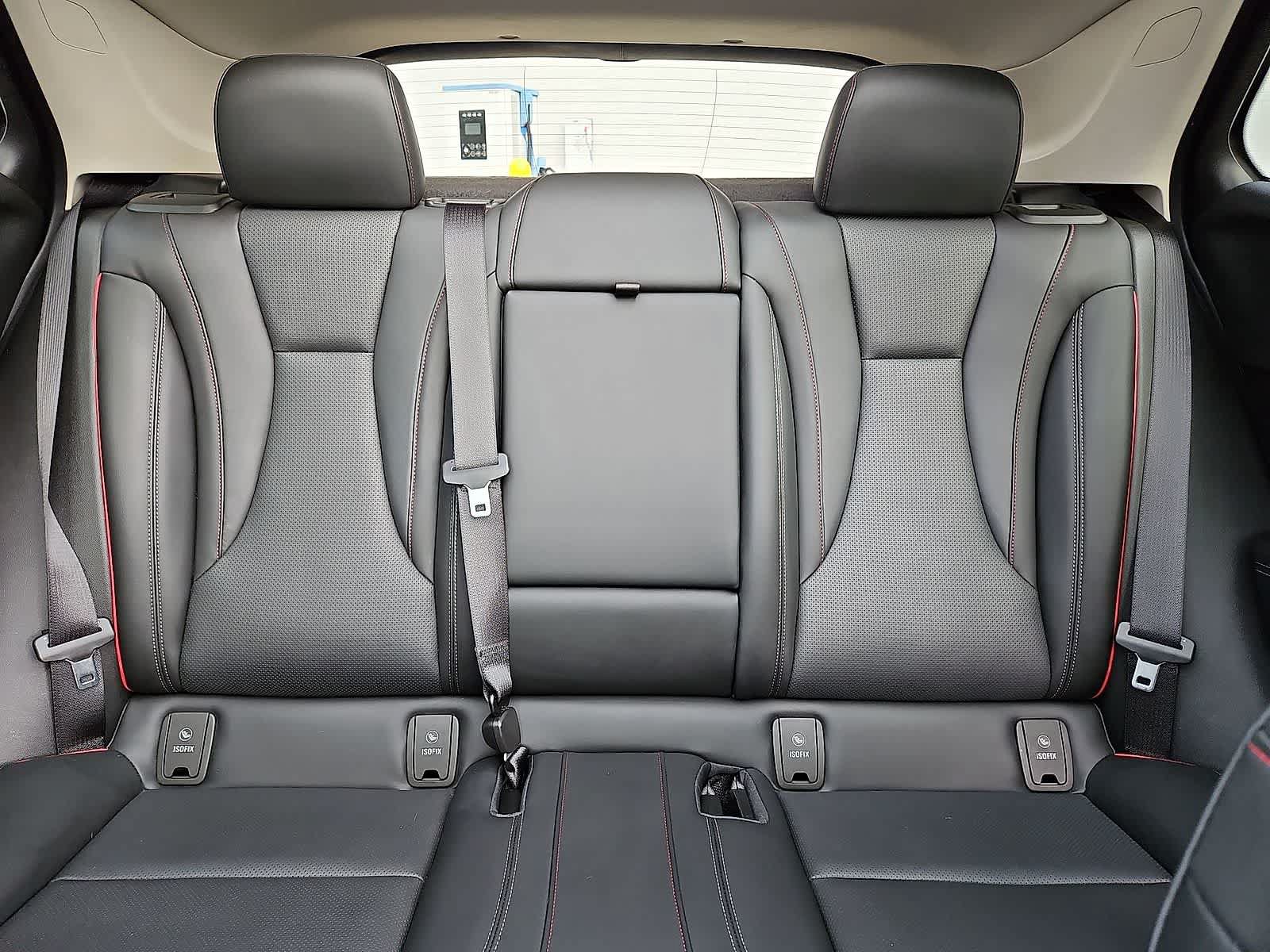 Used 2022 Buick Envision Essence w/ Technology Package II FWD image 14