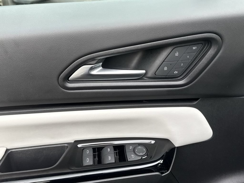 Used 2024 Honda Prologue Touring image 15