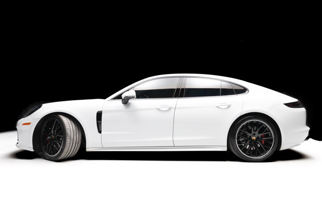 Used 2020 Porsche Panamera GTS w/ Premium Package Plus image 23