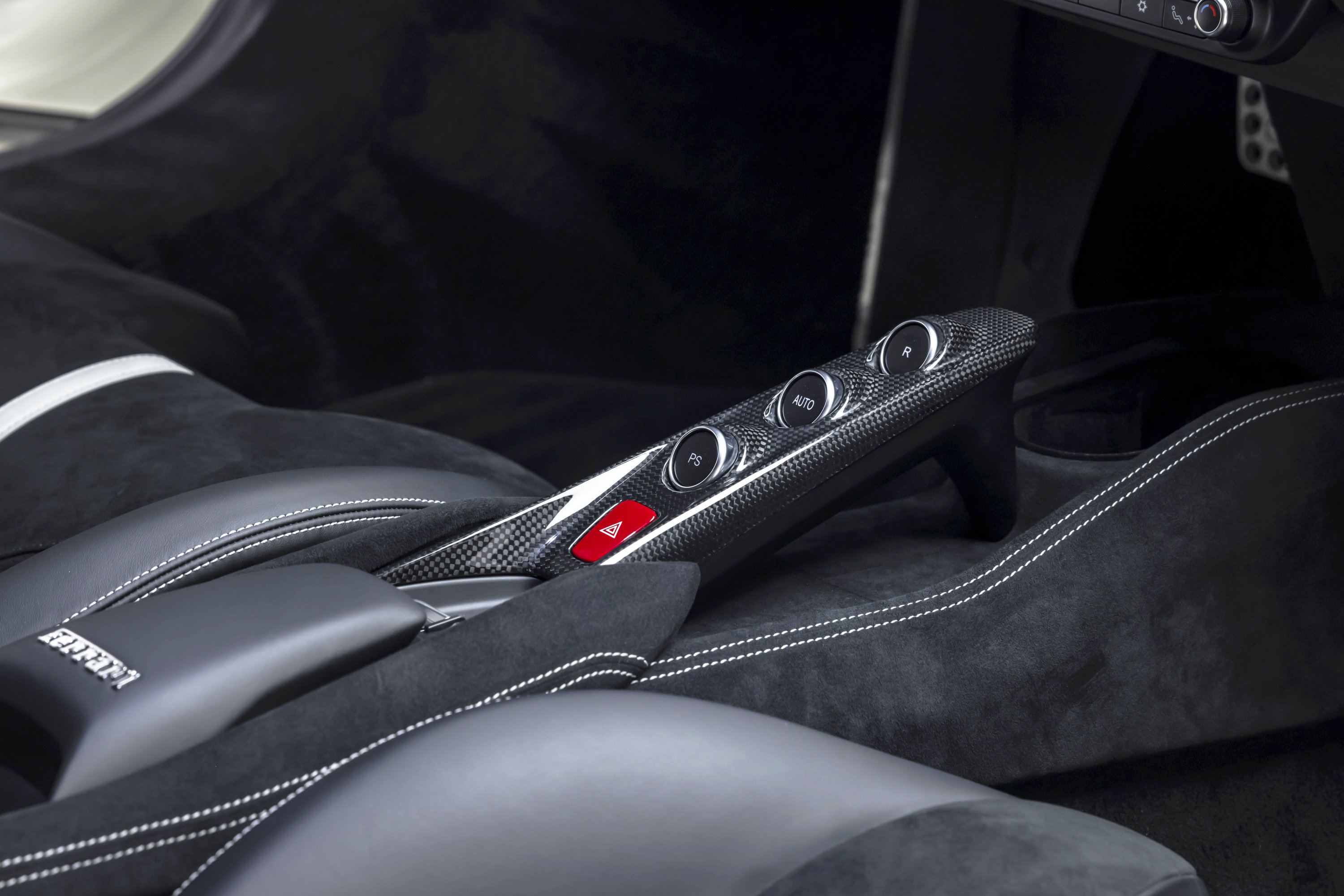 Certified 2022 Ferrari F8 Tributo RWD image 49