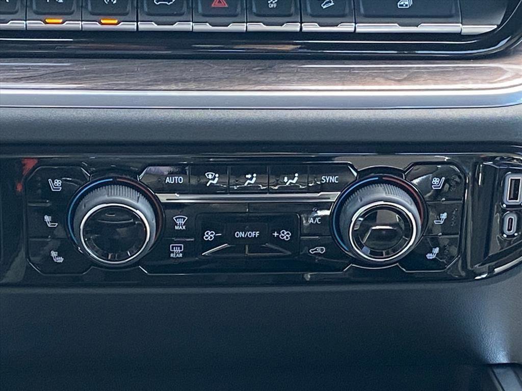 New 2026 Chevrolet Silverado 1500 LTZ w/ LTZ Premium Package image 11