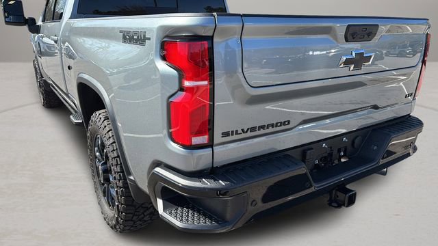 Used 2025 Chevrolet Silverado 2500 LTZ w/ LTZ Plus Package image 31