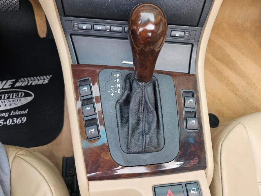 Used 2004 BMW 325Ci Convertible image 15