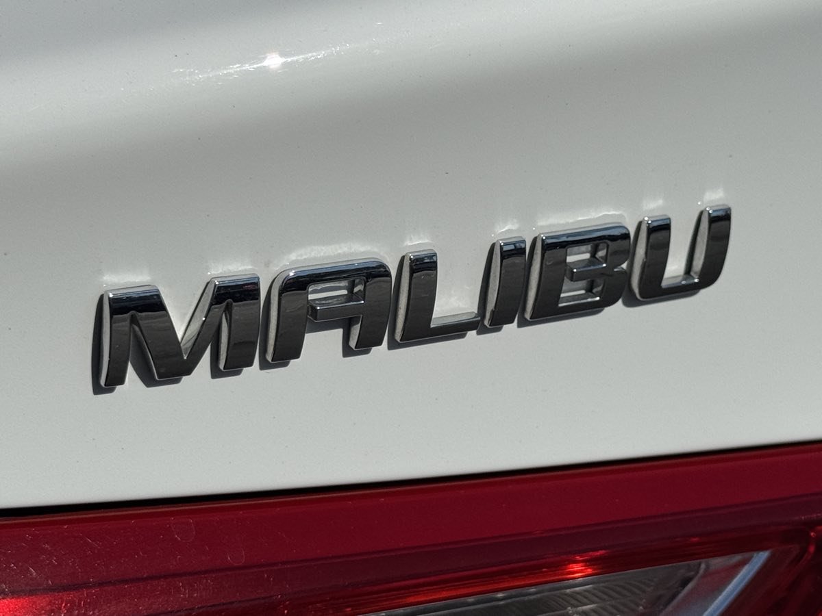 Used 2025 Chevrolet Malibu LT FWD image 9