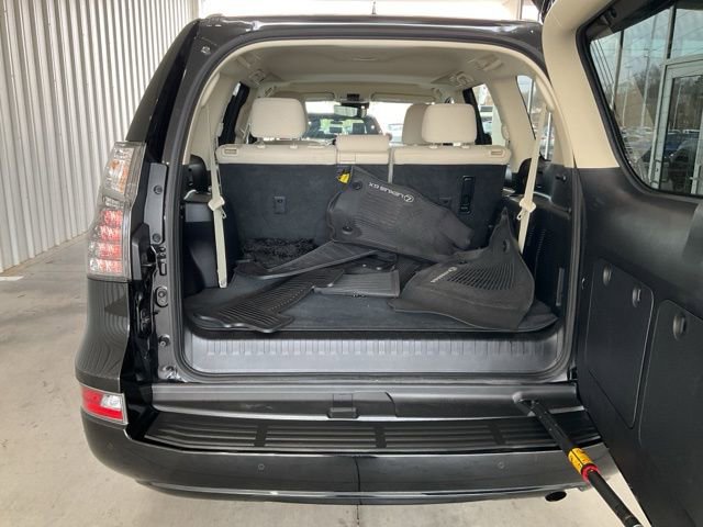 Used 2023 Lexus GX 460 Premium w/ Premium Package image 22